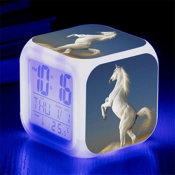 Hayvanlar At Dijital Saatler Renk Değiştirme Despertador Beyaz Atlar Led alarmlı saatler Aksiyon Figürü Light Up Oyuncaklar Bebek Çocuk Hediye