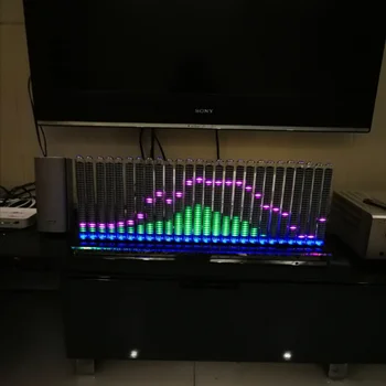 Kavisli yüzey Analog kızdırma tüpü müzik spektrum 20/26 segmentli, 30 seviyeli tam renkli piksel ses kontrolü uzaktan zaman göstergesi ile